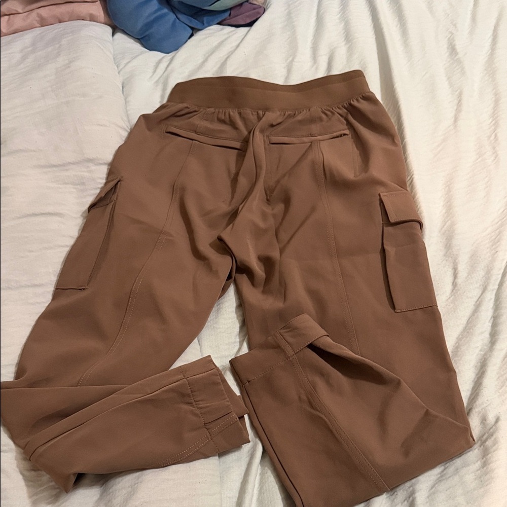 Athleta Women's Brown Cargo Jogger Pants - Picture 4 of 4